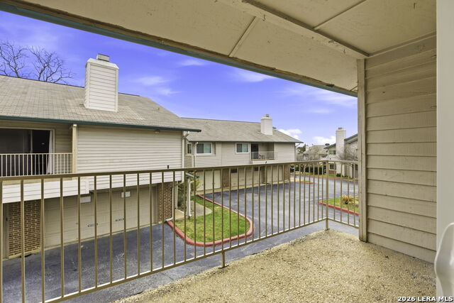 Image 15 of 17 For 318 Harmony  318