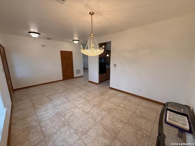 Image 11 of 98 For 385 Silver Wings