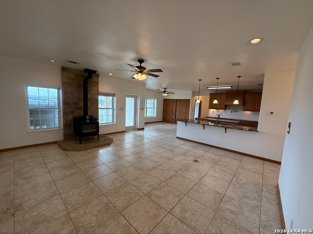 Image 16 of 98 For 385 Silver Wings