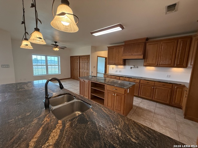 Image 18 of 98 For 385 Silver Wings