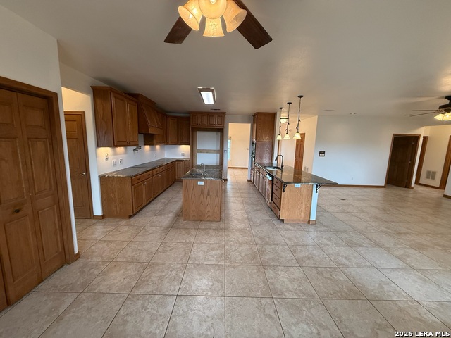 Image 22 of 98 For 385 Silver Wings