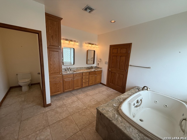 Image 32 of 98 For 385 Silver Wings