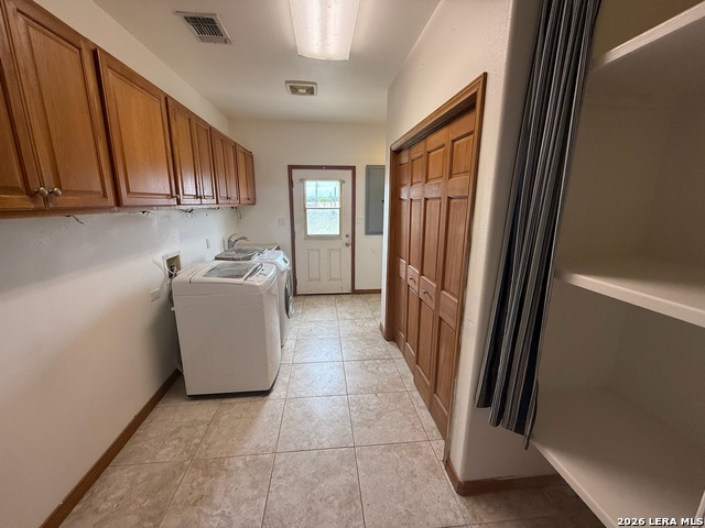 Image 41 of 98 For 385 Silver Wings