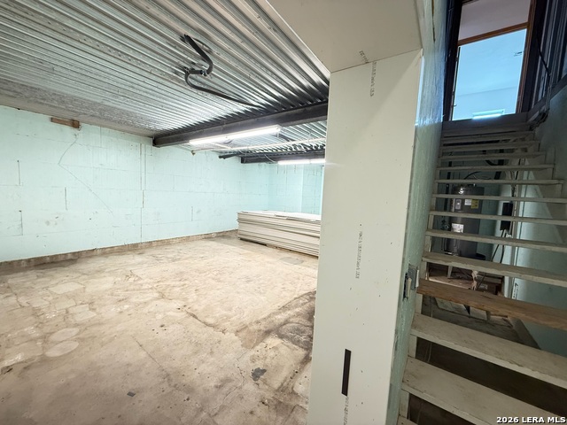 Image 47 of 98 For 385 Silver Wings