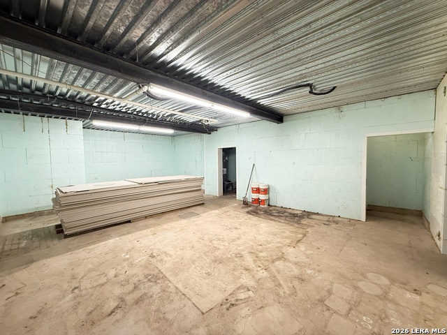 Image 48 of 98 For 385 Silver Wings