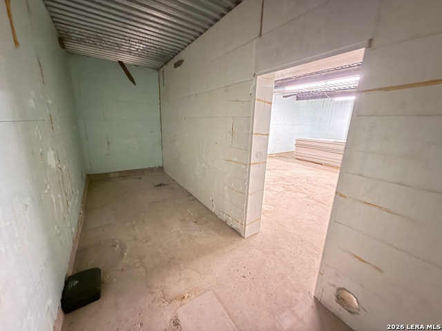 Image 49 of 98 For 385 Silver Wings