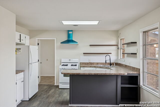 Listing photo id 17 for 4627 Allegheny Dr