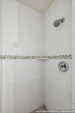 Listing photo id 25 for 4627 Allegheny Dr