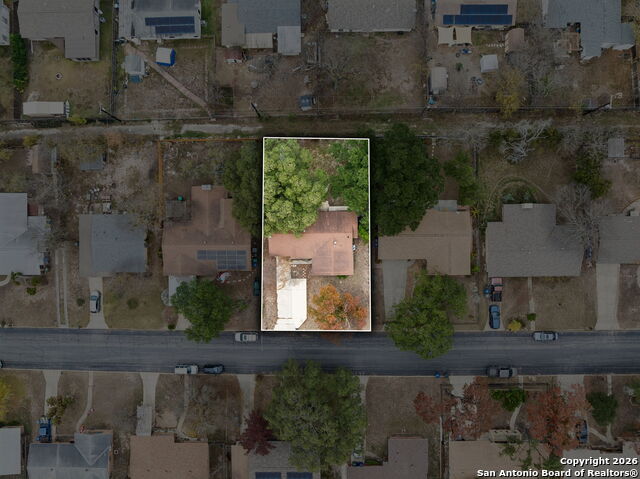 Listing photo id 38 for 4627 Allegheny Dr