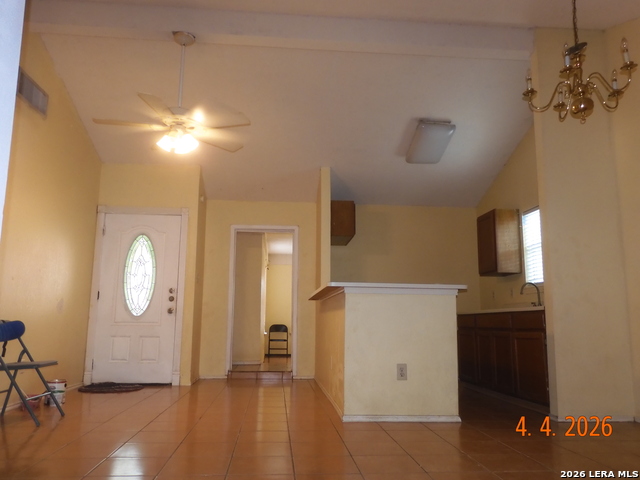 Image 5 of 10 For 3415 Twining