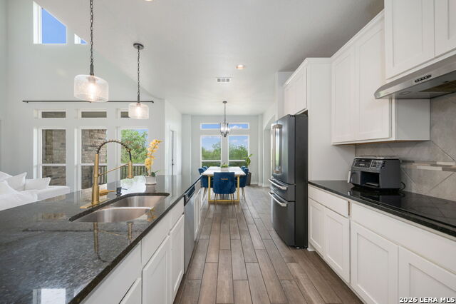 Image 14 of 41 For 15214 Comanche Wolf