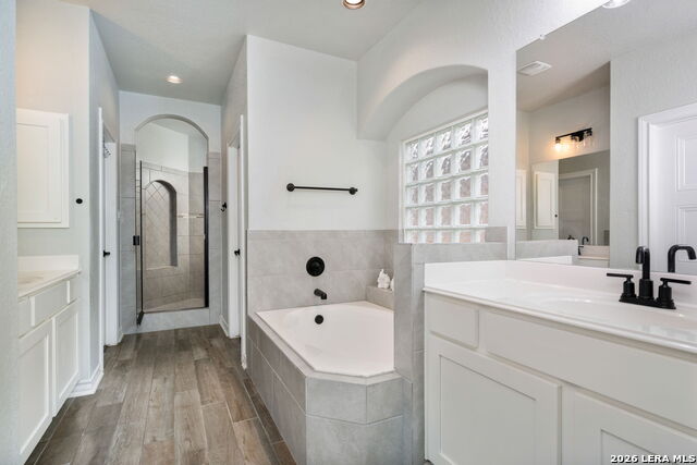 Image 19 of 41 For 15214 Comanche Wolf