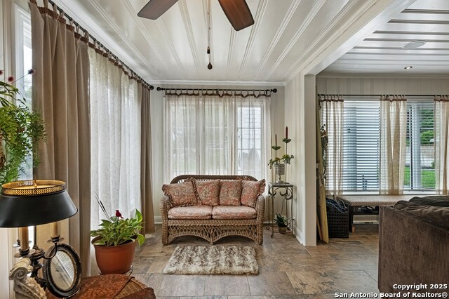 Image 24 of 75 For 1001 Adams St. N