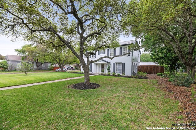 Image 4 of 75 For 1001 Adams St. N