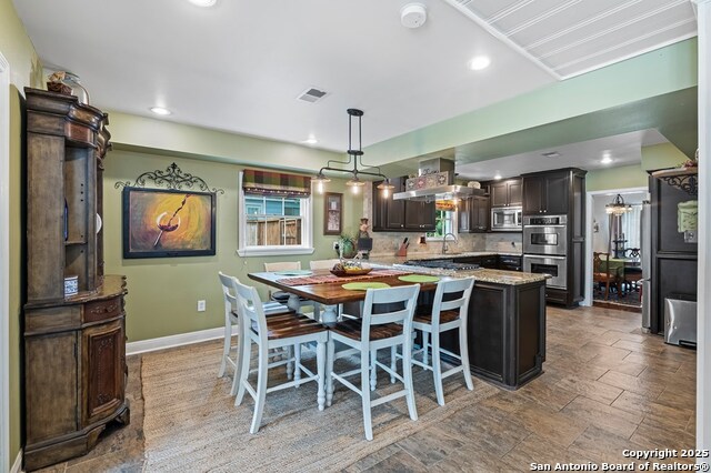 Image 51 of 75 For 1001 Adams St. N