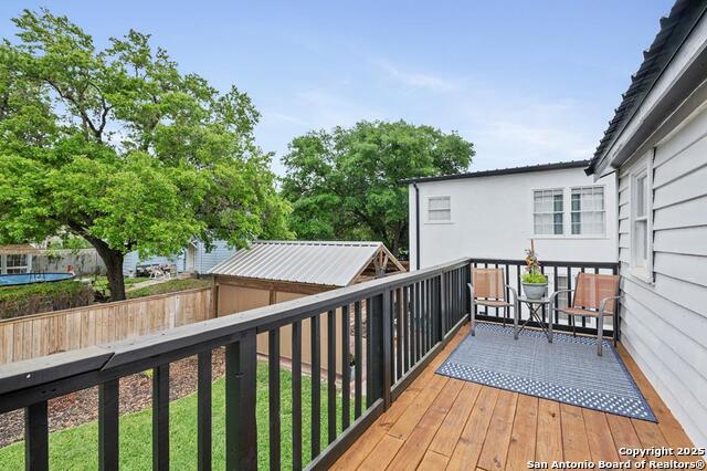 Image 52 of 75 For 1001 Adams St. N