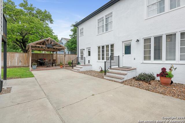 Image 67 of 75 For 1001 Adams St. N