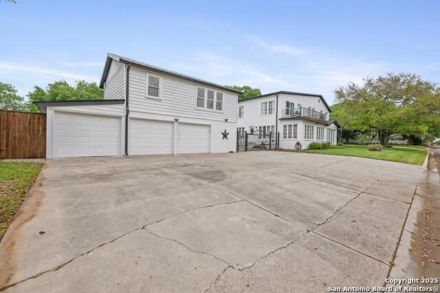 Image 70 of 75 For 1001 Adams St. N