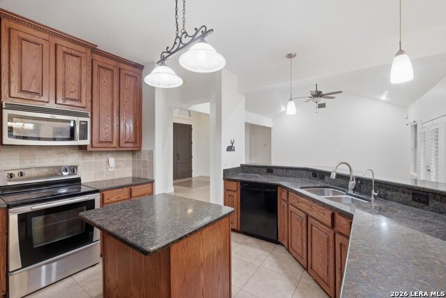 Image 13 of 36 For 101 Lynx  