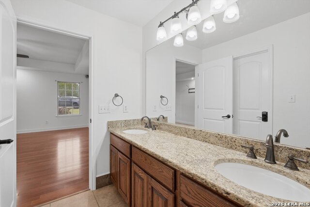 Image 26 of 36 For 101 Lynx  