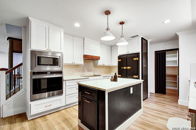 Image 11 of 37 For 3914 Creek Rock