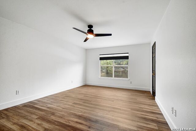 Image 25 of 37 For 3914 Creek Rock