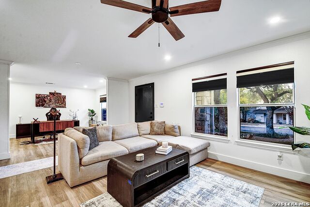 Image 3 of 37 For 3914 Creek Rock