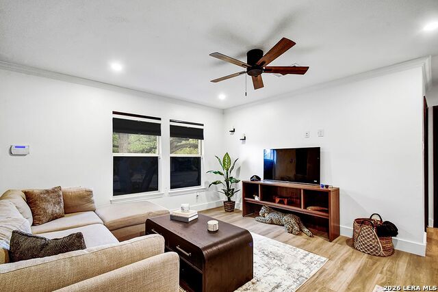 Image 5 of 37 For 3914 Creek Rock