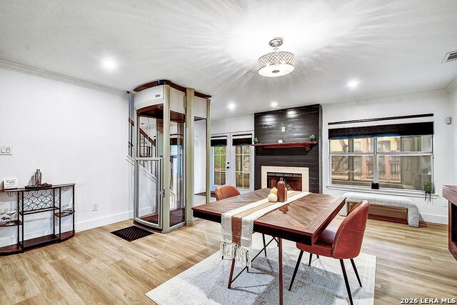 Image 8 of 37 For 3914 Creek Rock