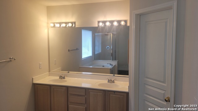 Image 10 of 25 For 721 Wooded Trail