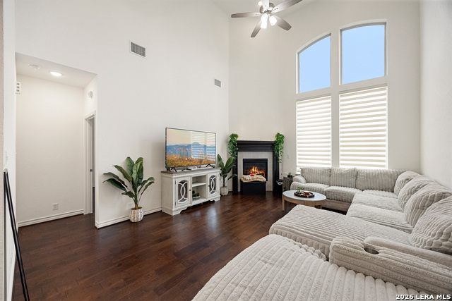 Image 11 of 43 For 1620 Buckner