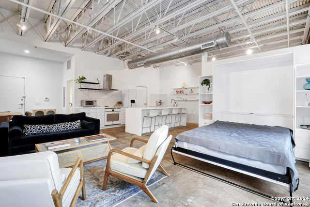 Image 12 of 23 For 1115 S. Alamo  3103