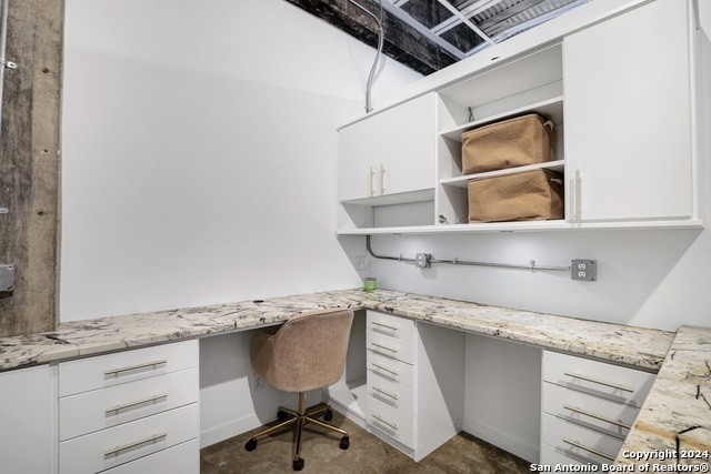 Image 18 of 23 For 1115 S. Alamo  3103