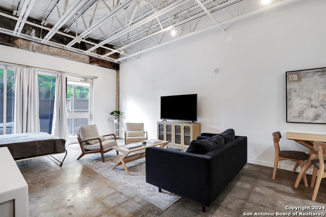 Image 2 of 23 For 1115 S. Alamo  3103