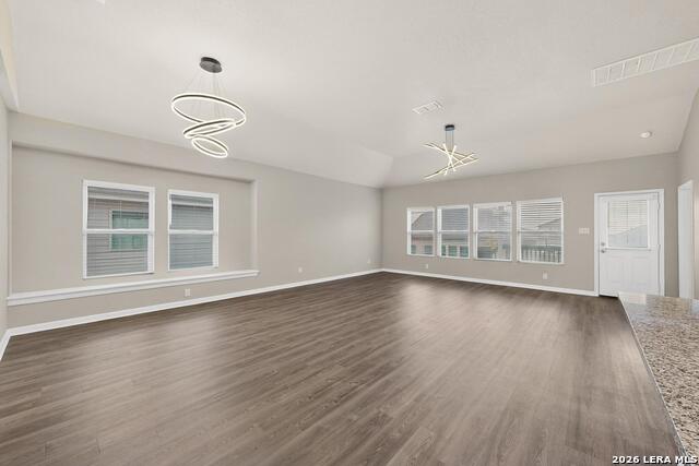 Image 4 of 37 For 1141 Amber Lake