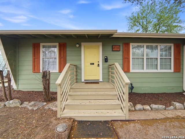 Image 2 of 7 For 318 Blakeley