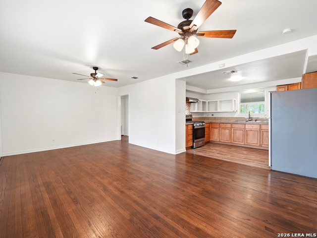 Image 3 of 7 For 318 Blakeley