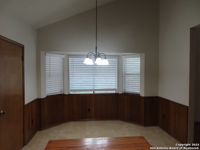 Image 11 of 27 For 9207 Lasater St.