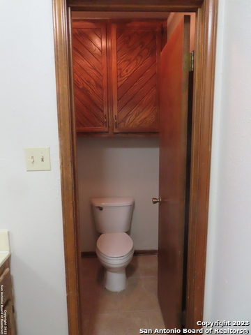 Image 14 of 27 For 9207 Lasater St.