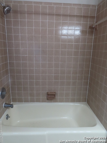 Image 19 of 27 For 9207 Lasater St.