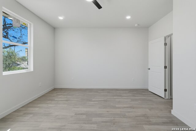 Image 14 of 31 For 458 Blue Bonnet