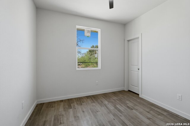 Image 17 of 31 For 458 Blue Bonnet