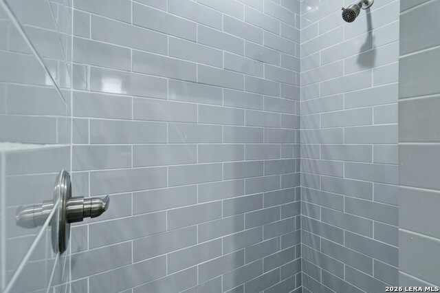 Image 22 of 31 For 458 Blue Bonnet