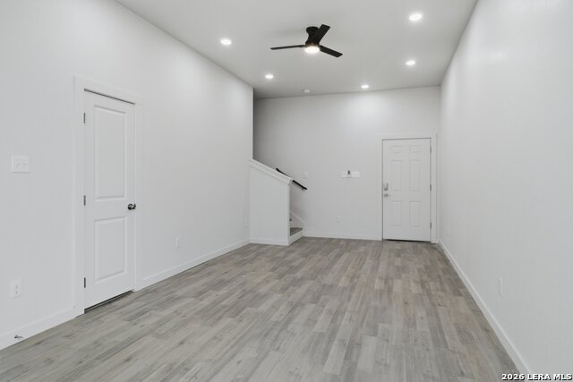 Image 7 of 31 For 458 Blue Bonnet