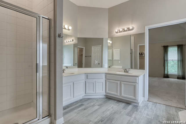 Image 16 of 28 For 918 Riverstone