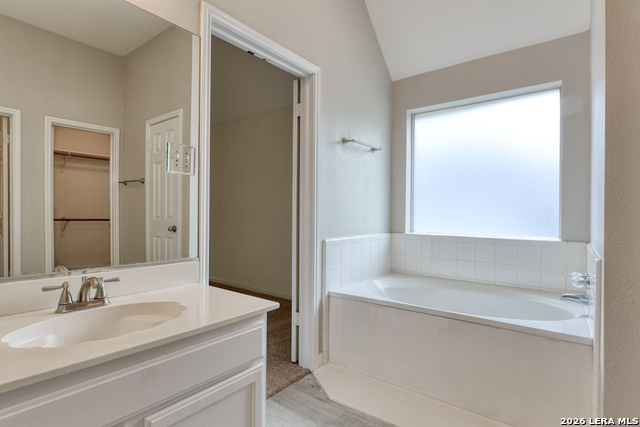 Image 17 of 28 For 918 Riverstone