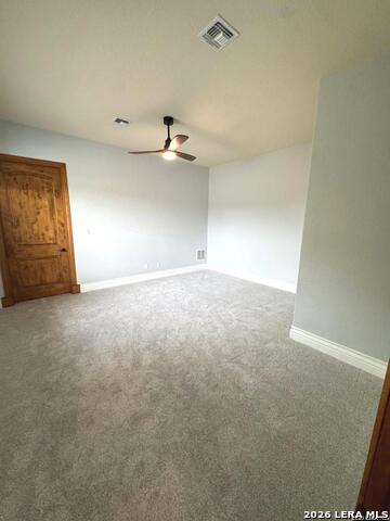 Listing photo id 10 for 443 Bridlegate Blvd
