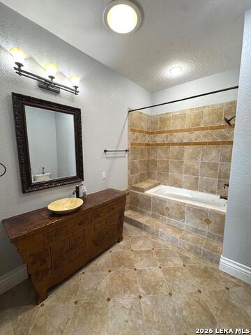 Listing photo id 11 for 443 Bridlegate Blvd