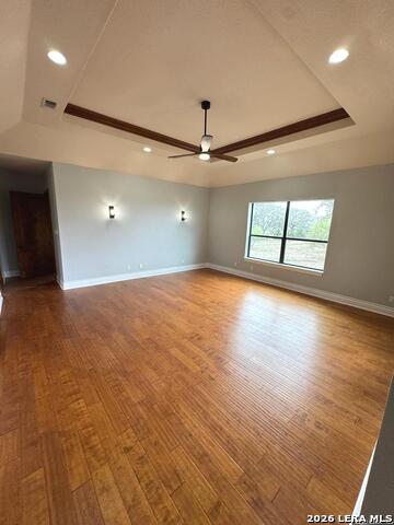 Listing photo id 14 for 443 Bridlegate Blvd