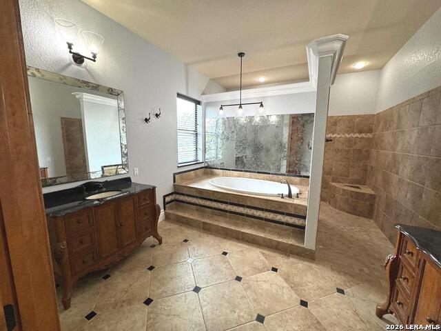 Listing photo id 3 for 443 Bridlegate Blvd